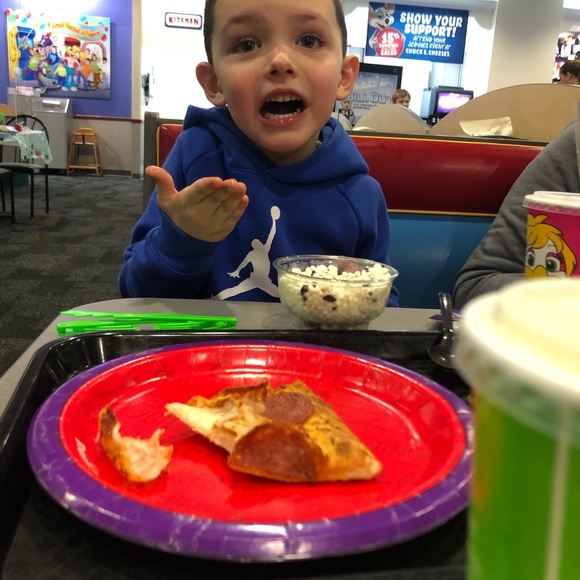 Meet your Posher, Ryan - Picture 5 of 8